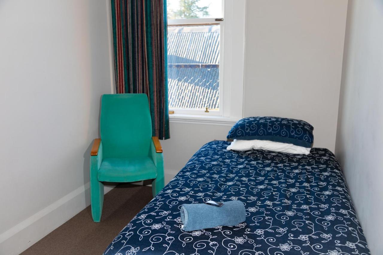 Hotel The Blue Pub Methven Exterior foto