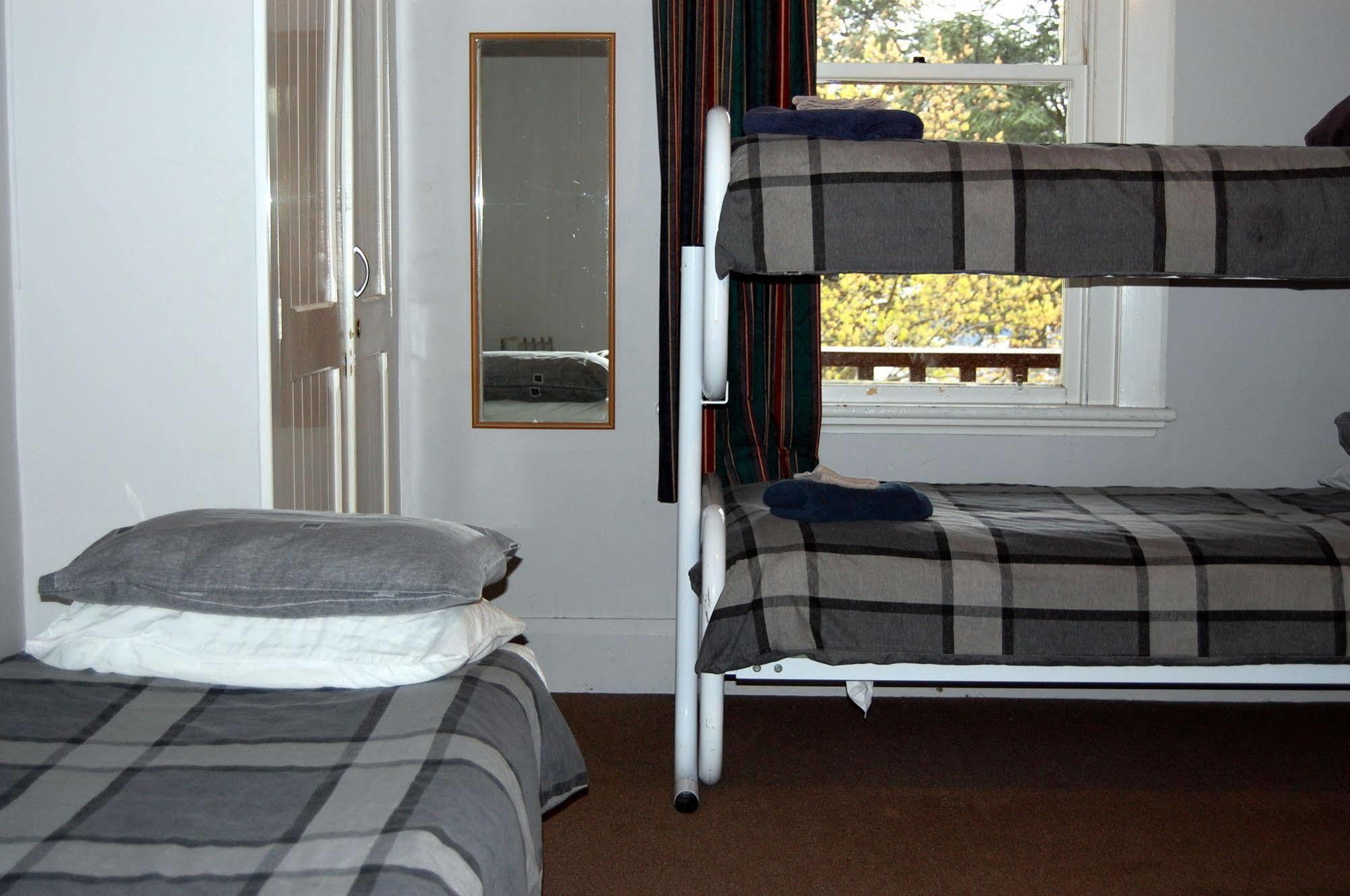 Hotel The Blue Pub Methven Exterior foto